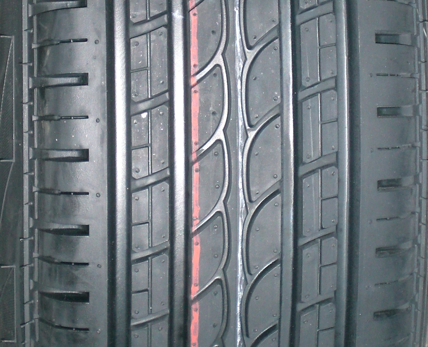 DOUBLESTAR 185/65R15 DS628 92H 